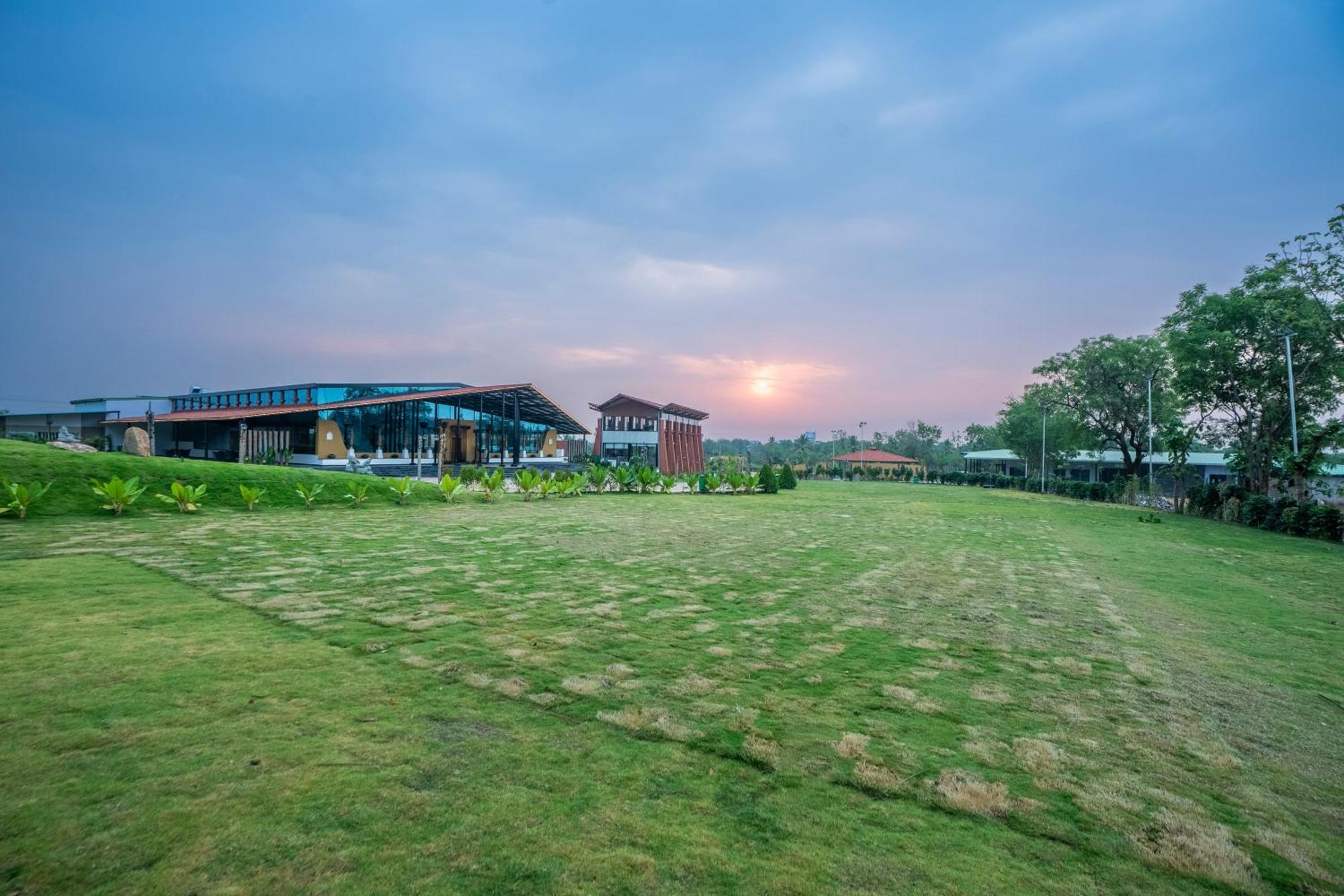 שמשבאד Serene Resort Hyderabad מראה חיצוני תמונה