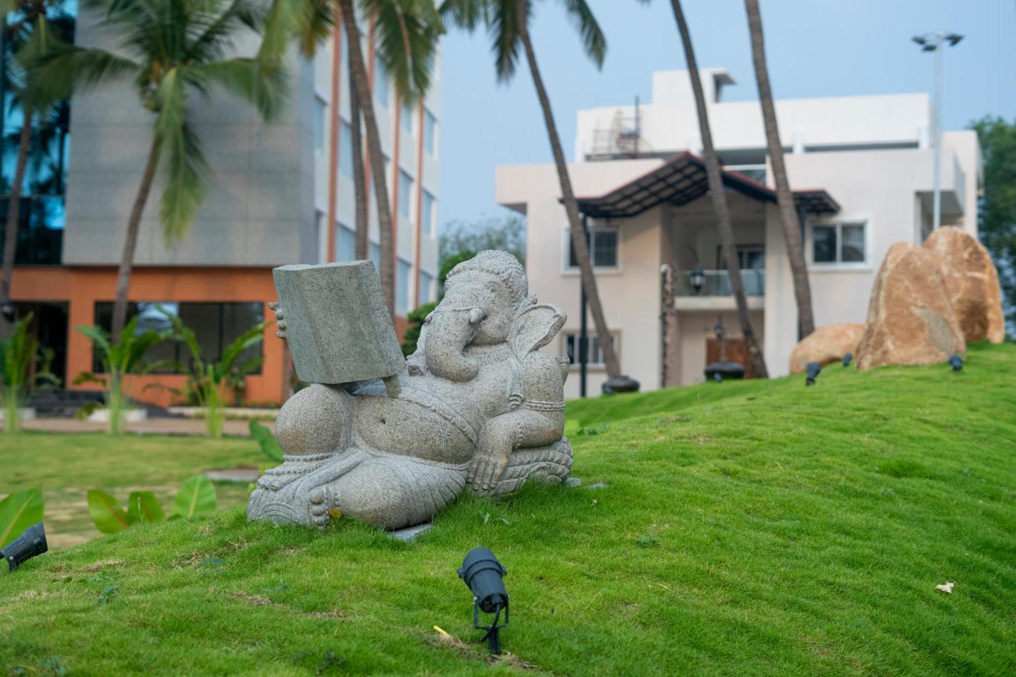שמשבאד Serene Resort Hyderabad מראה חיצוני תמונה