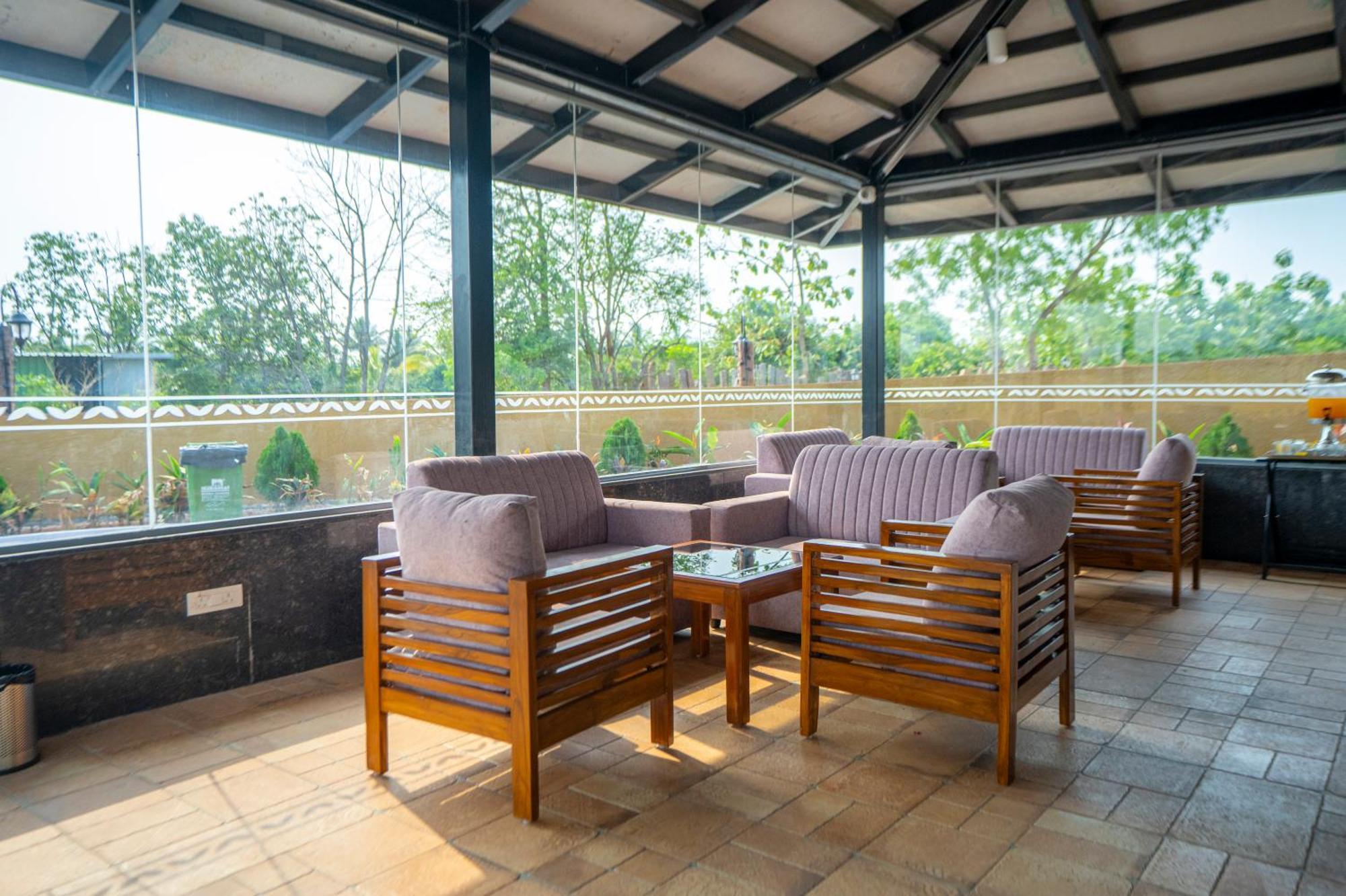 שמשבאד Serene Resort Hyderabad מראה חיצוני תמונה